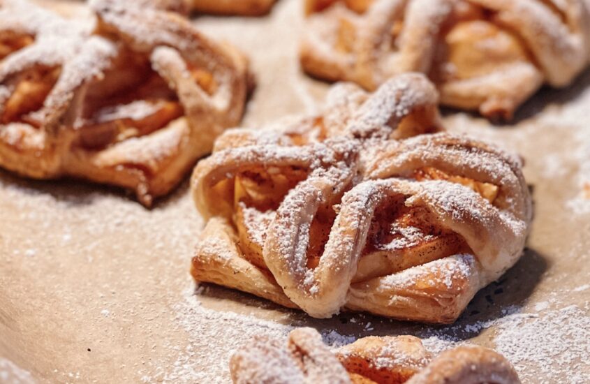 Sweet And Tart Apple Pastry